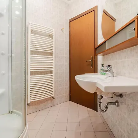 Summer Escape In Luino Villa *